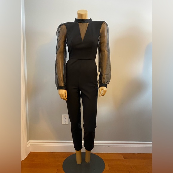 BCBG Generaton black 1 piece pant suit NWTs size 0 polyester/spandex 2 pockets - Picture 2 of 9